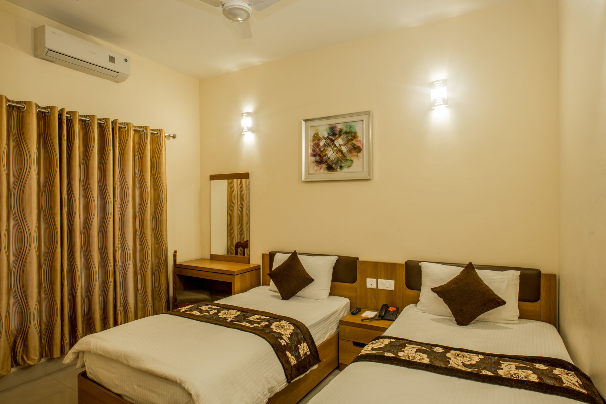 Mahadev Hotel Kathmandu Exterior photo